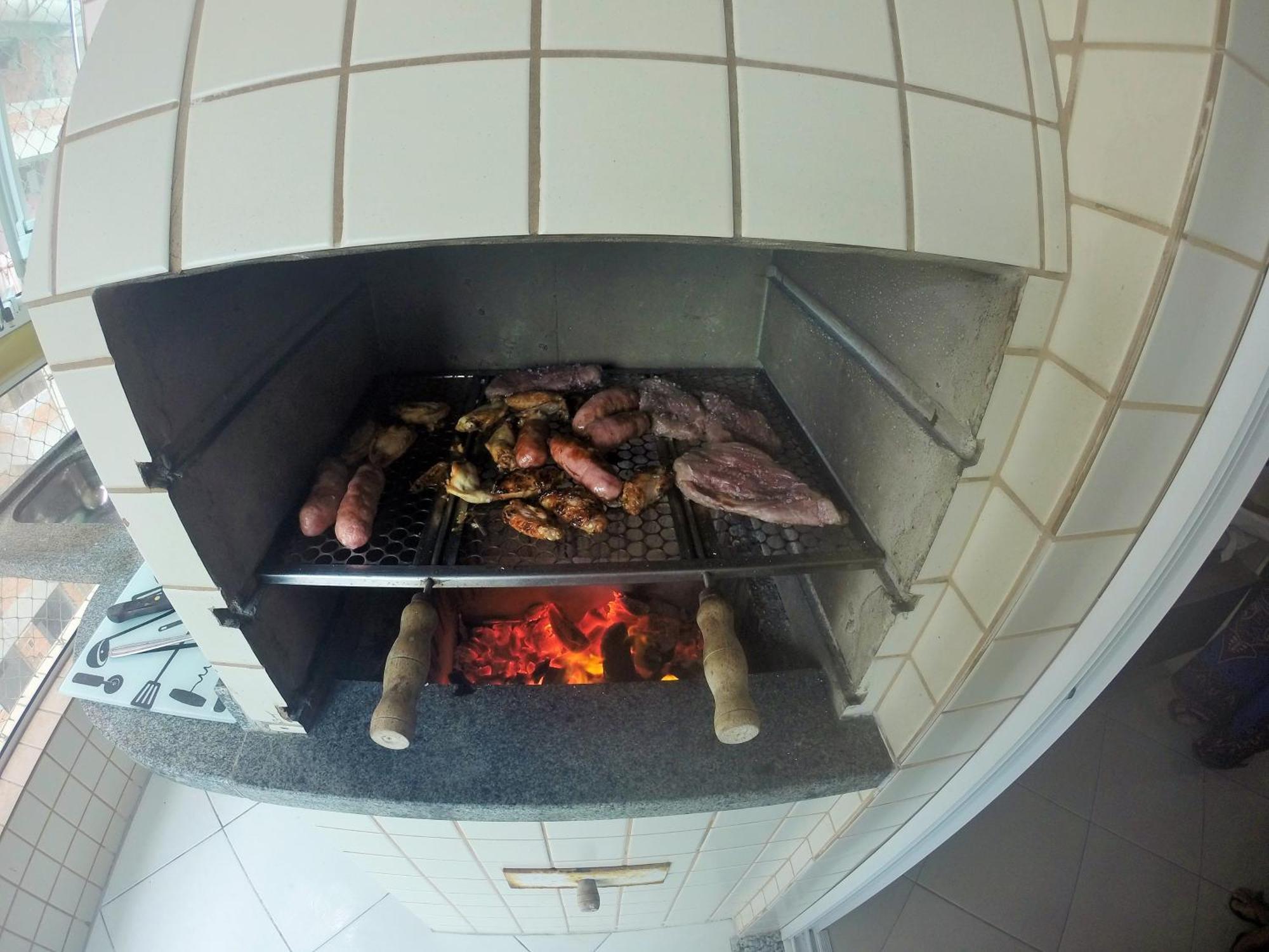 Cantinho Do Churrasco - Varanda Gourmet A 60 Mts Praia Apartment ปรายากรันเด ภายนอก รูปภาพ